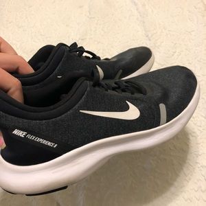 Nike flex black shoes women’s size 9.5